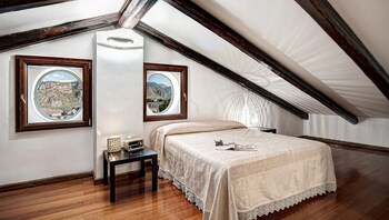 Villa Romano Featured Image