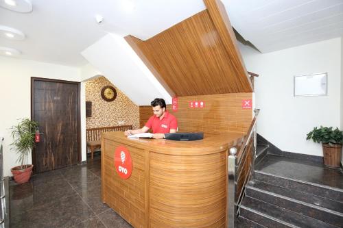 Oyo 13373 Hotel Royal Star 