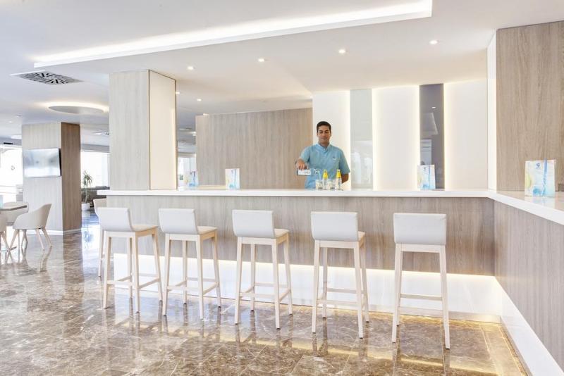 Grupotel Farrutx Bar