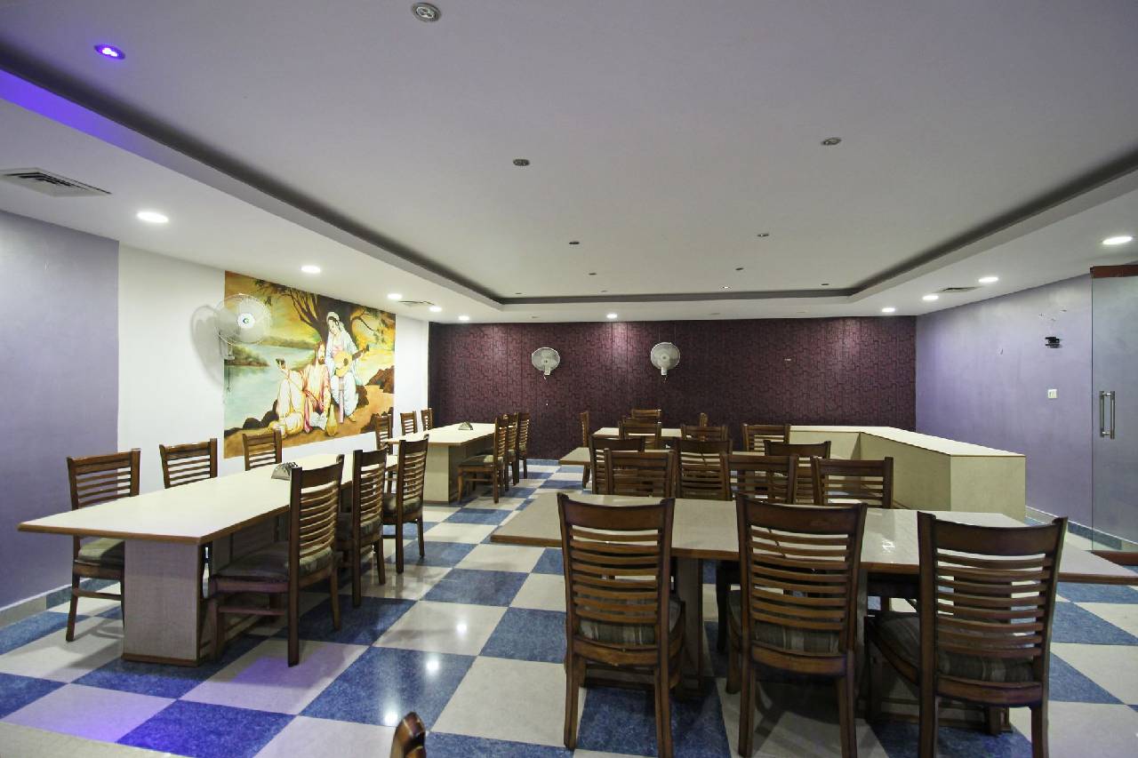 Hotel Raj Mandir By Rb Group 