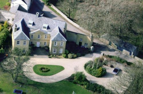 Clemenstone House B&b 