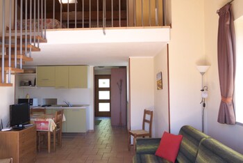 Nina & Berto Guestroom