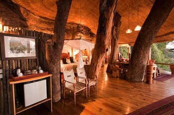 Tongabezi Lodge Guestroom