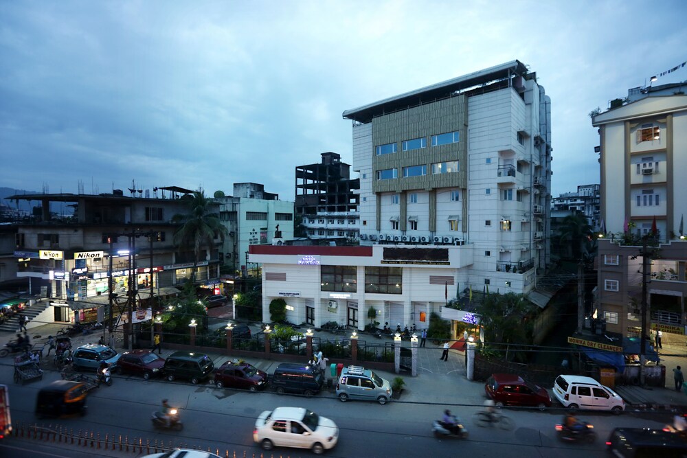 Hotel Nandan Featured Image