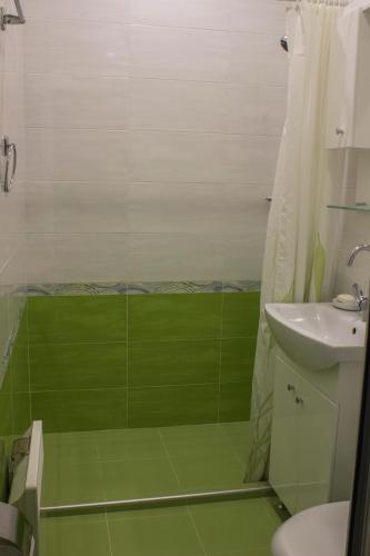 Apartment Rd 2 