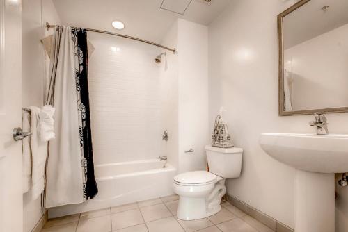Global Luxury Suites At West End 