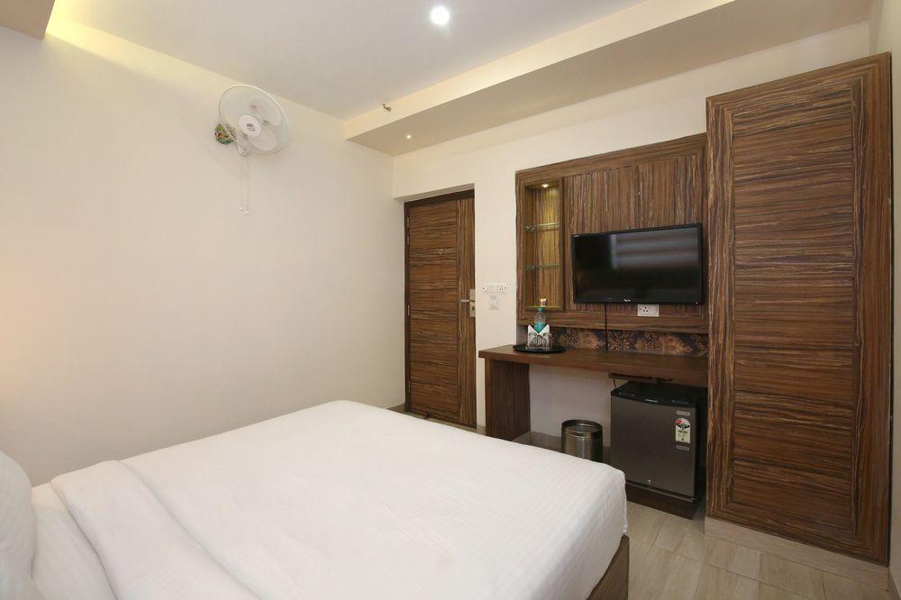 Oyo 8277 Tricity Relax Inn 