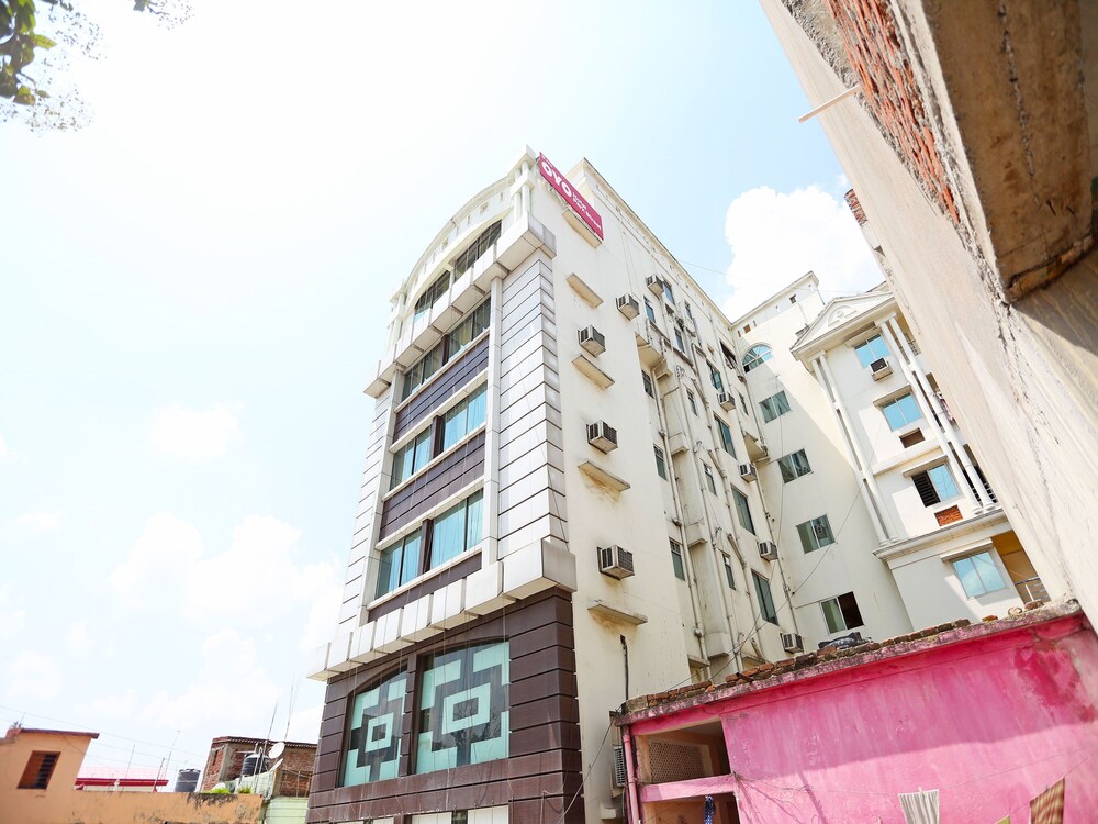 Oyo 4312 Hotel Park Street Hotel Front