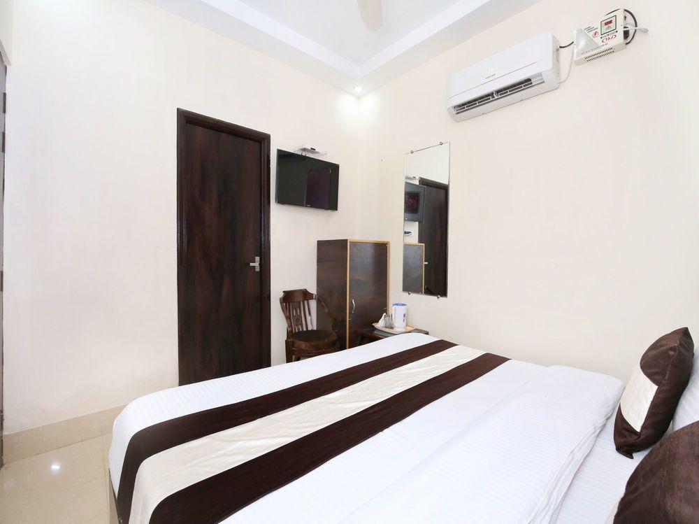 Hotel J S Regency 