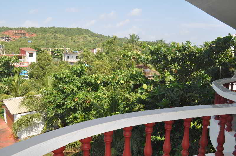 Oasis Beach Resort General view