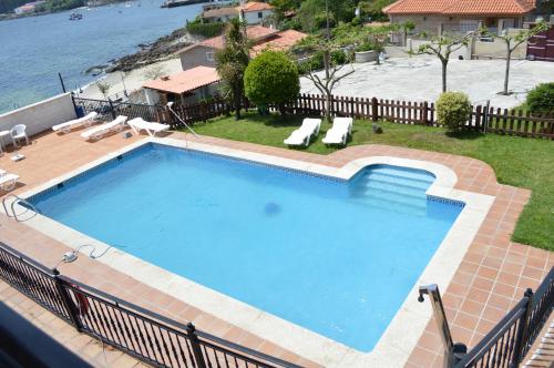 Apartamentos Sinás Playa 