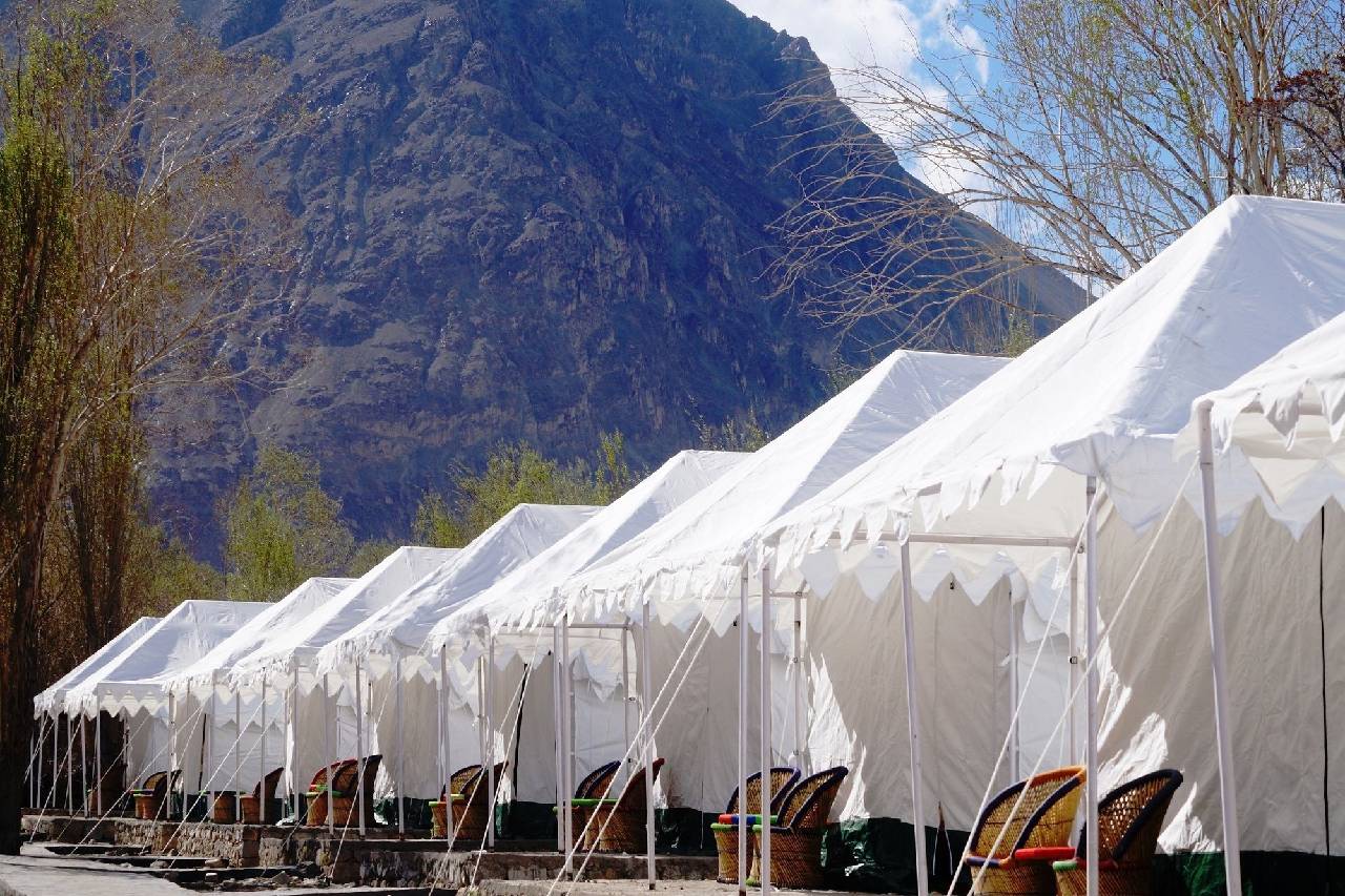 Paramount Camp 