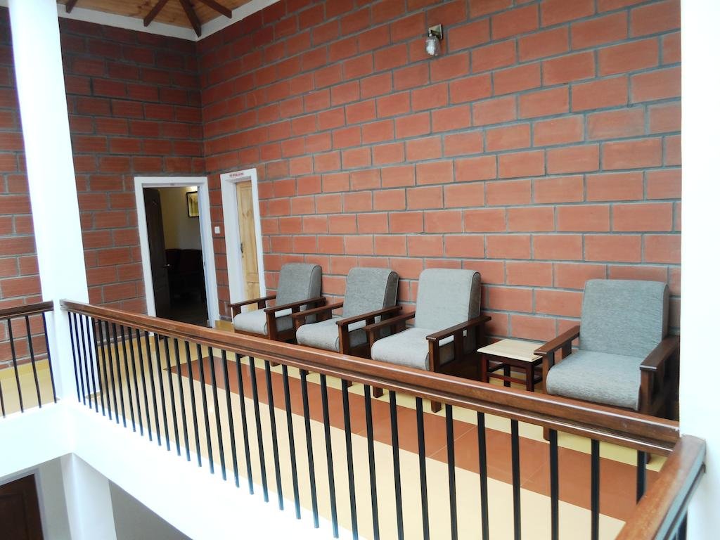 Altius Nest Hotel 