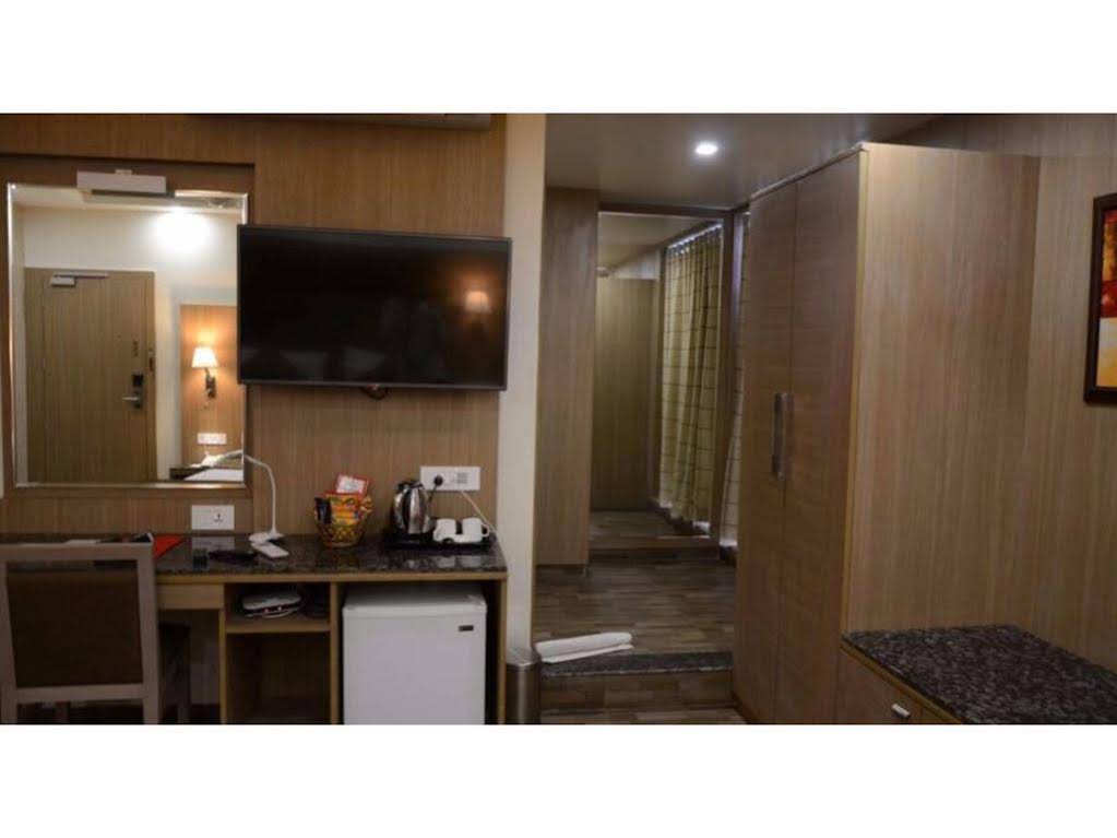 Vista Rooms At Officer Colony 
