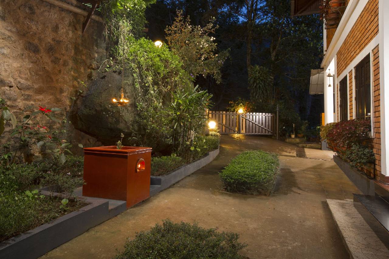 Madhumanthra Resort 