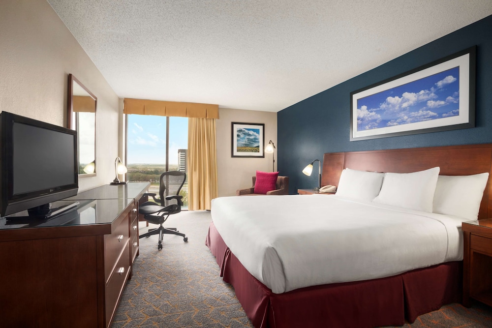 DoubleTree by Hilton Dallas DFW Airport North - photo 2