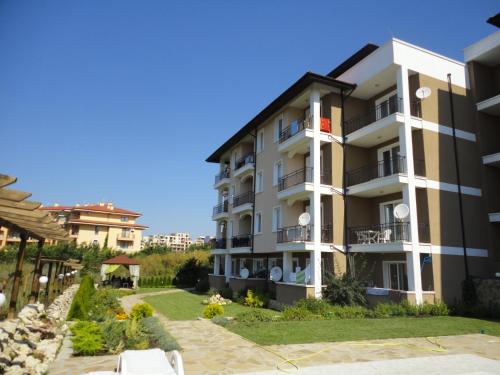Hpm Domus Extra Apartments 