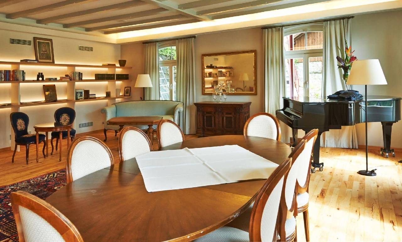 Hotel Restaurant Hammer (هتل رستاورانت هامر) 