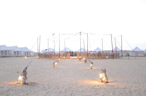 Lamp Desert Camp 