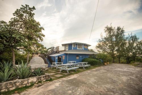The Rainbow Inn 