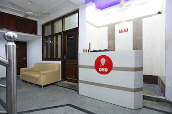 Oyo 16562 Flagship Sector 11 Reception