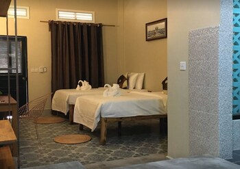 Summer Bliss Boutique & Spa Guestroom