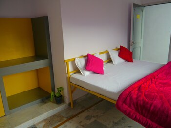 Bunk Stay Rishikesh 