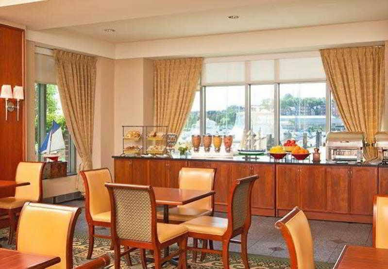 Residence Inn Boston Harbor On Tudor Wharf 