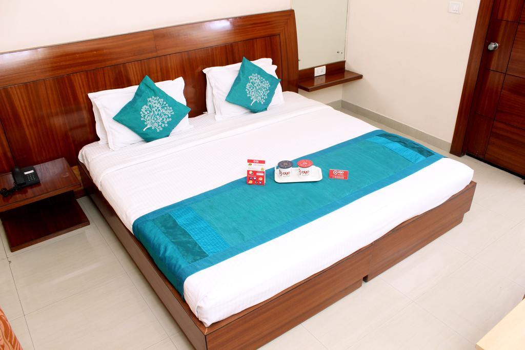 Oyo 1446 Hotel Heera Celebration 