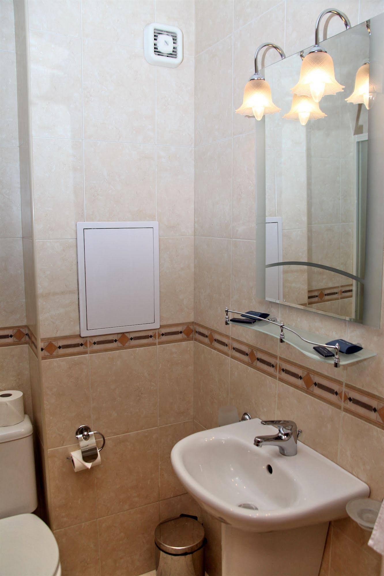 Dunav Apartment House 