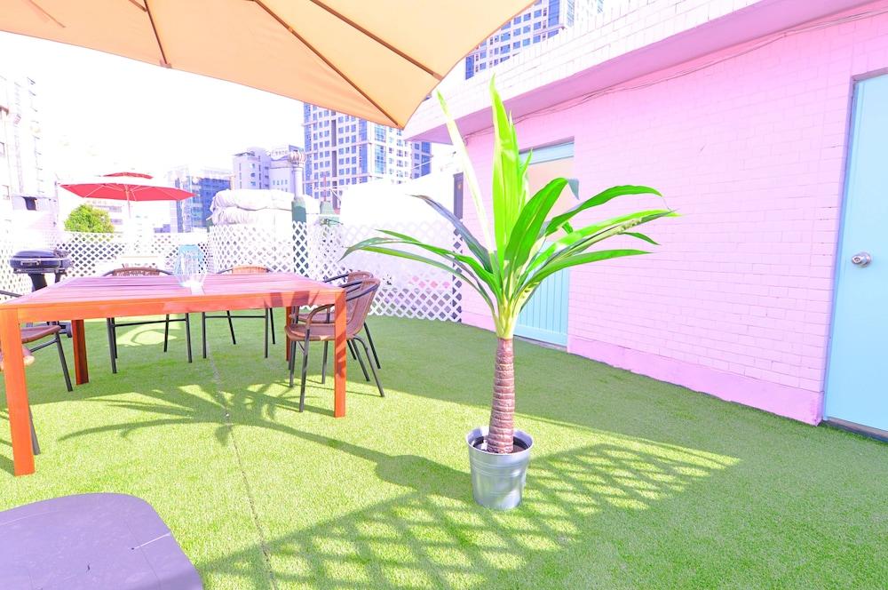 Dalkom Guest House 
