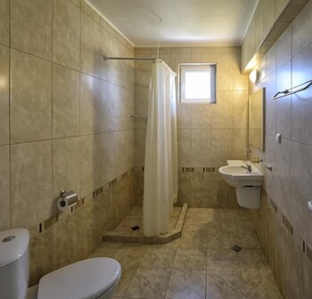 Belle View Hotel Ii (بل ویو هتل ایی) Bathroom