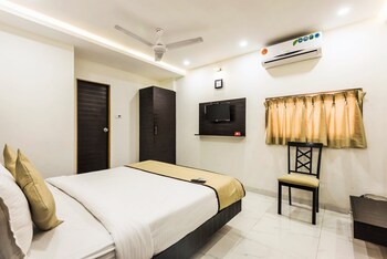 Hotel Bkc Palace Living Area