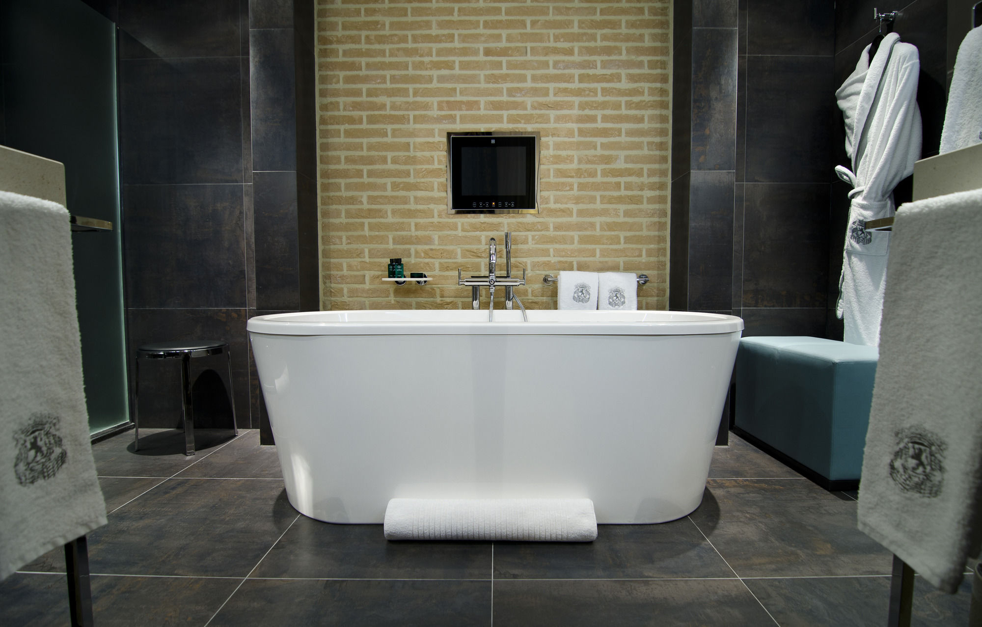 Amsterdam Pet friendly Reserve Your Hotel, Self