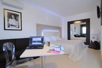 Hotel Ambrosio La Corte Guestroom
