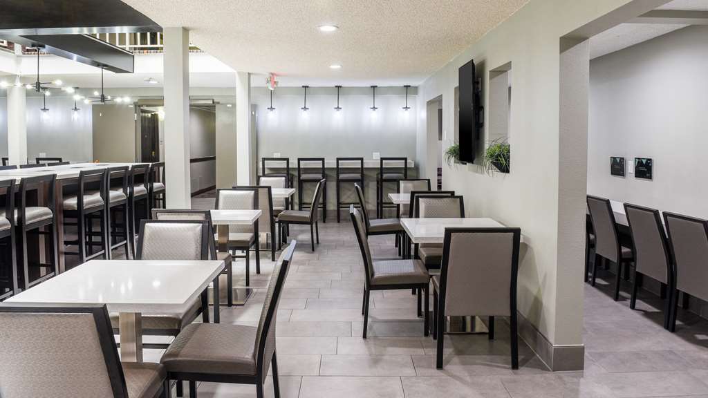 Best Western Mccarran Inn Breakfast Area