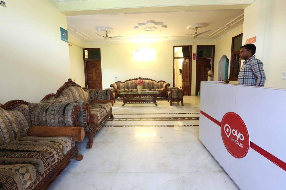 Oyo Rooms Noida Sector 52 Block A 