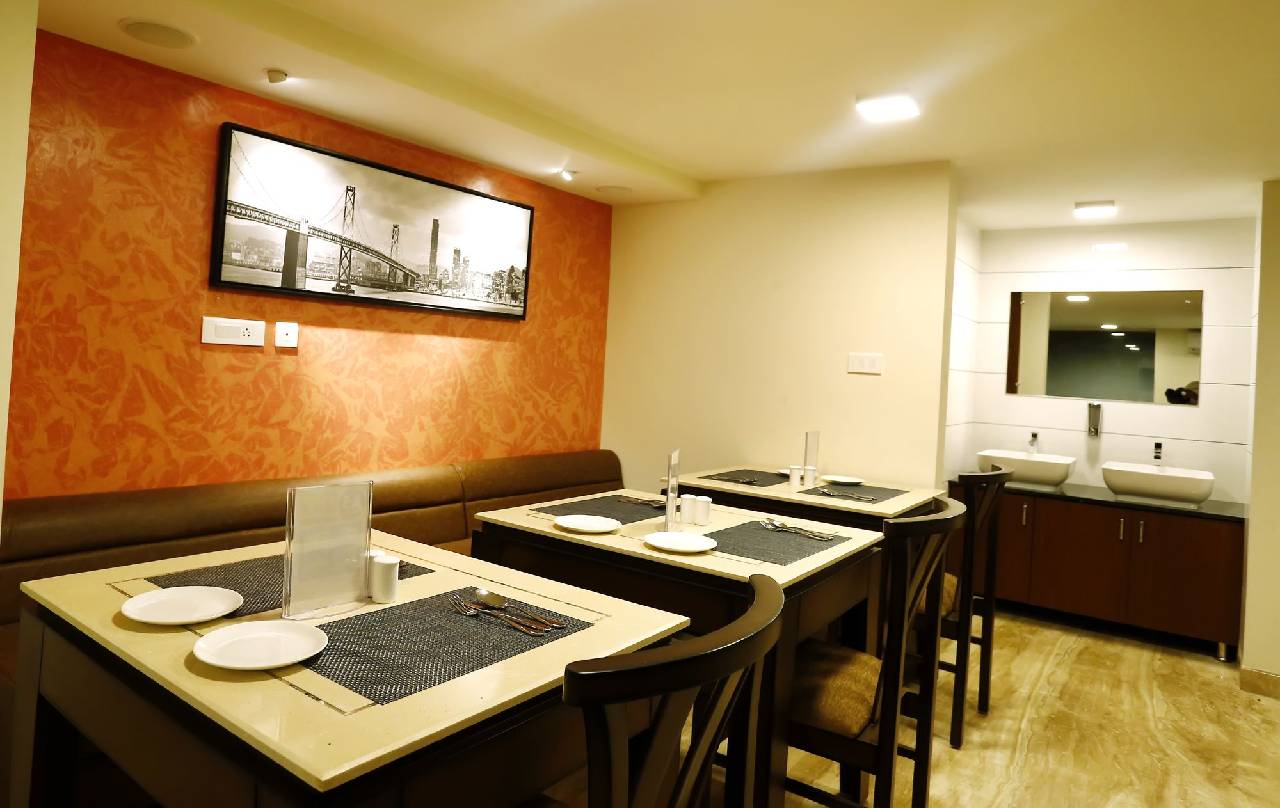 Breeze Suites 