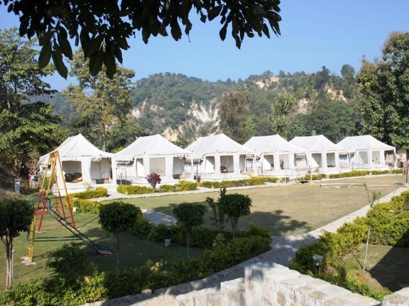 Corbett Woods Resort 