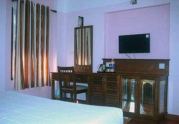 Cherai Beach Resort 