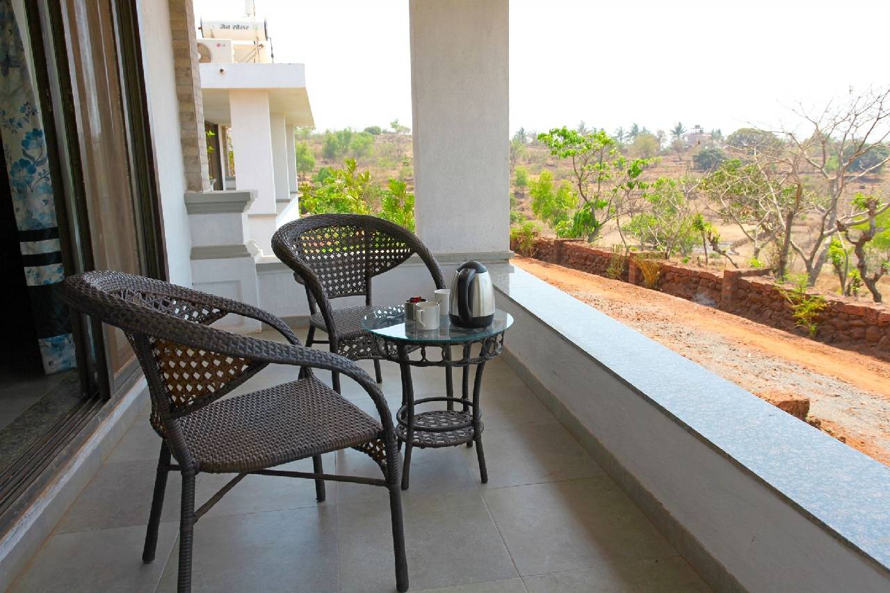 The Fern Samali Resort 