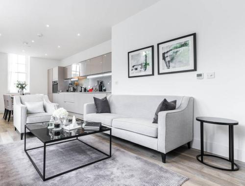 Stylish 2 Bed 2 Bath Flat Next To Battersea Park (استیلیش ۲ بد ۲ بات فلت نکست تو باترسی پارك) 