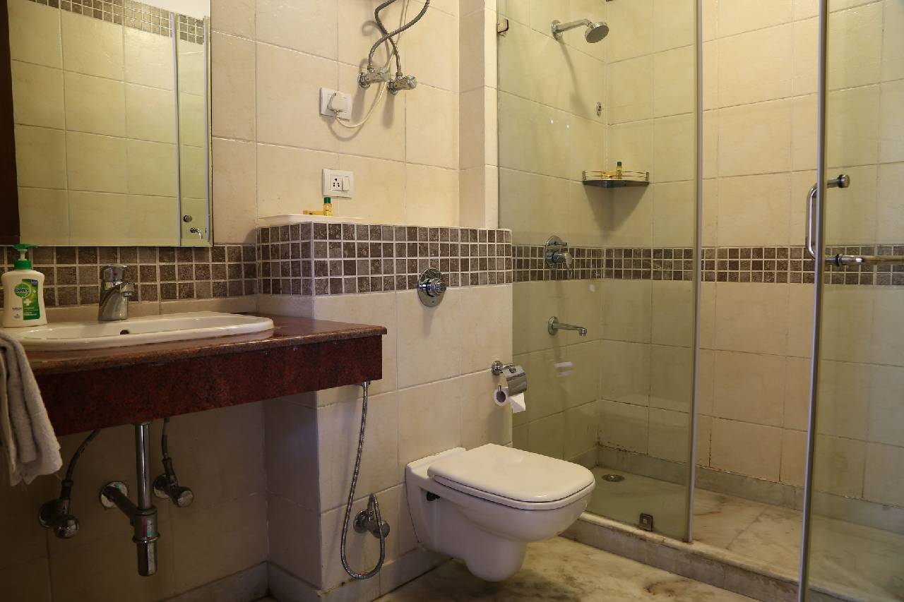 Fabhotel Aksh Palace Dlf Phase 2 