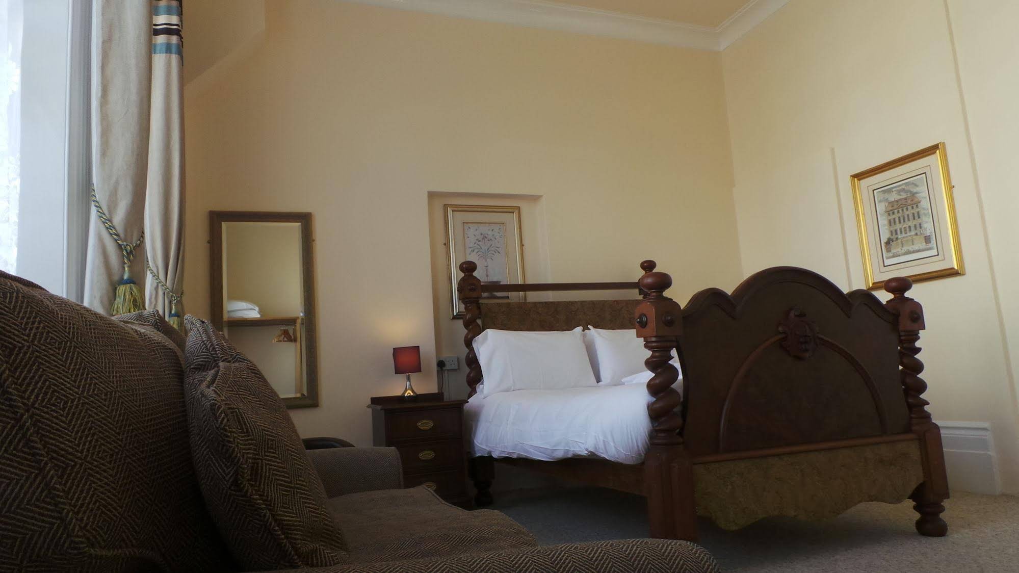 Vernon Guesthouse (ورنون گست هاوس) 
