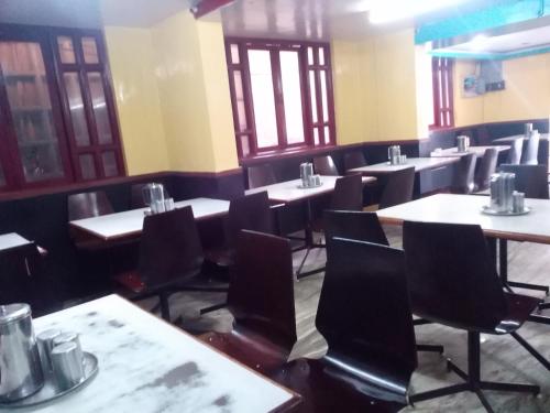 Hotel Shiv Shanthi Inn 