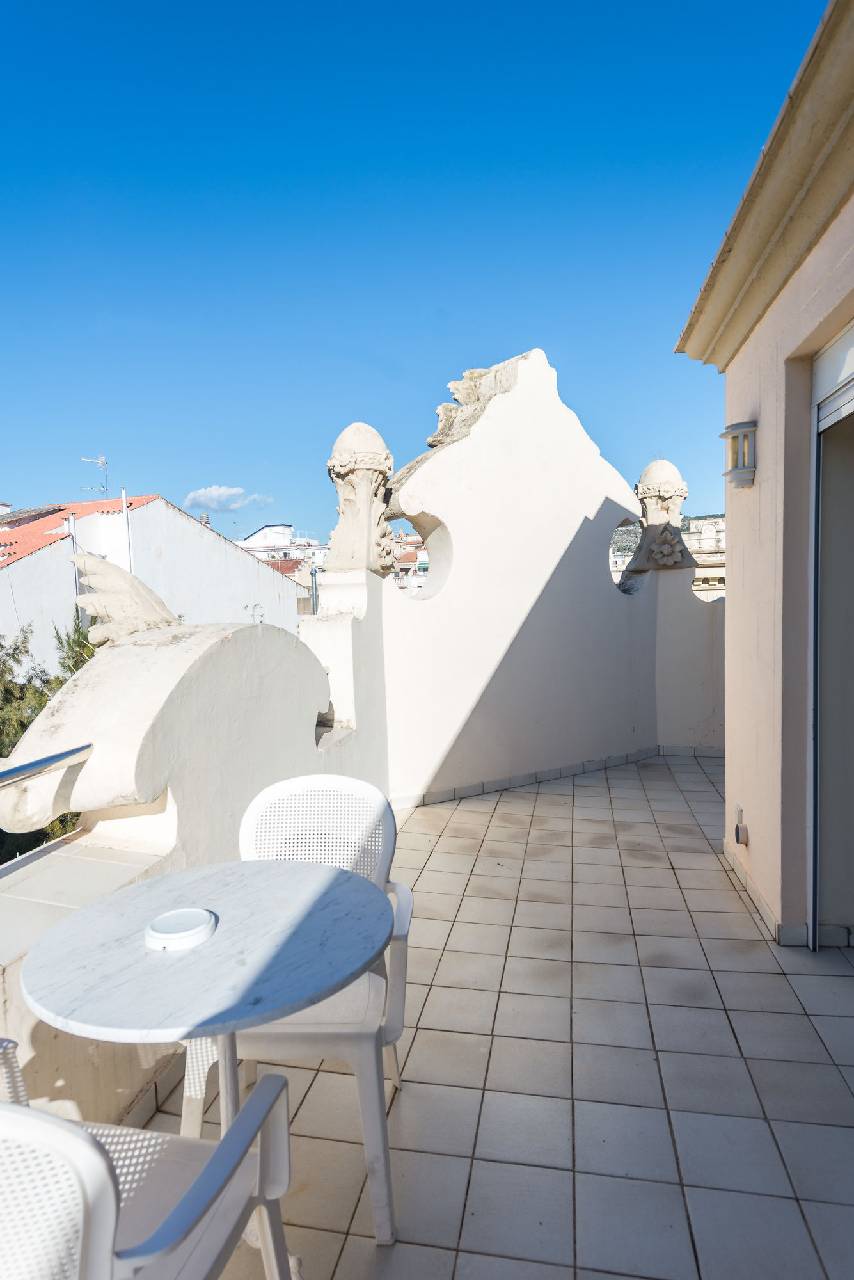 Hotel Noucentista 