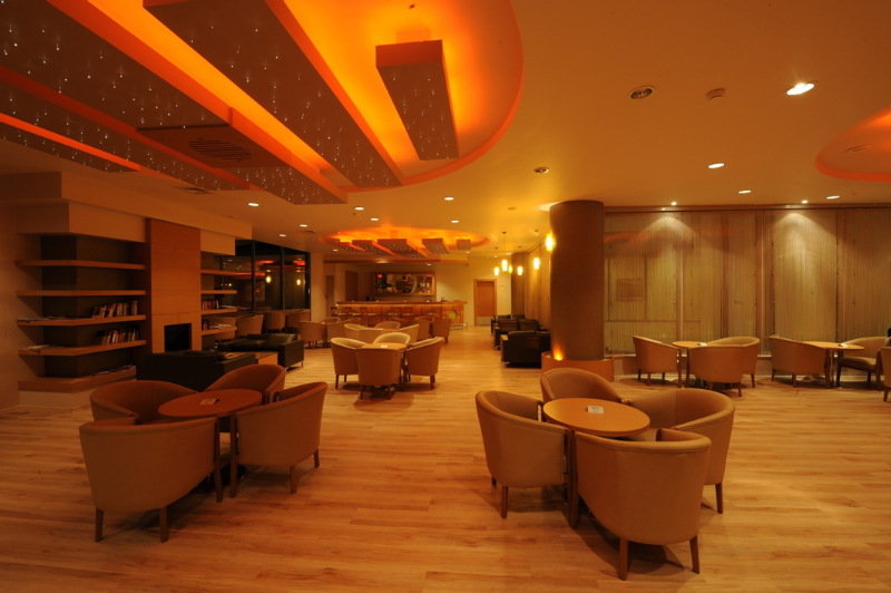 Holiday Inn Bursa Bar
