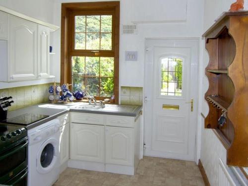 Railway Cottage Fairbourne (ریلوی كوتاج فیربورن) 
