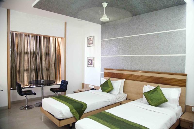 Treebo Admiral Suites Room