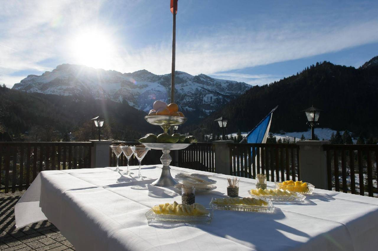 Hotel Restaurant Hammer (هتل رستاورانت هامر) 